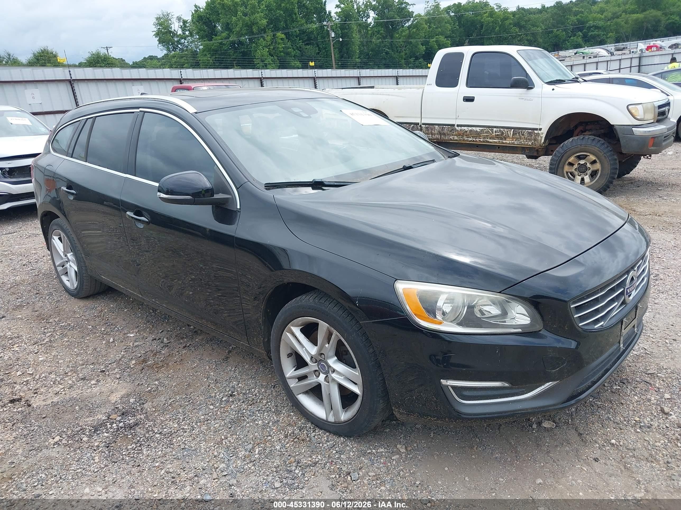 2015 Volvo V60 T5 Premier Plus Black vin: YV140MEC2F1207398