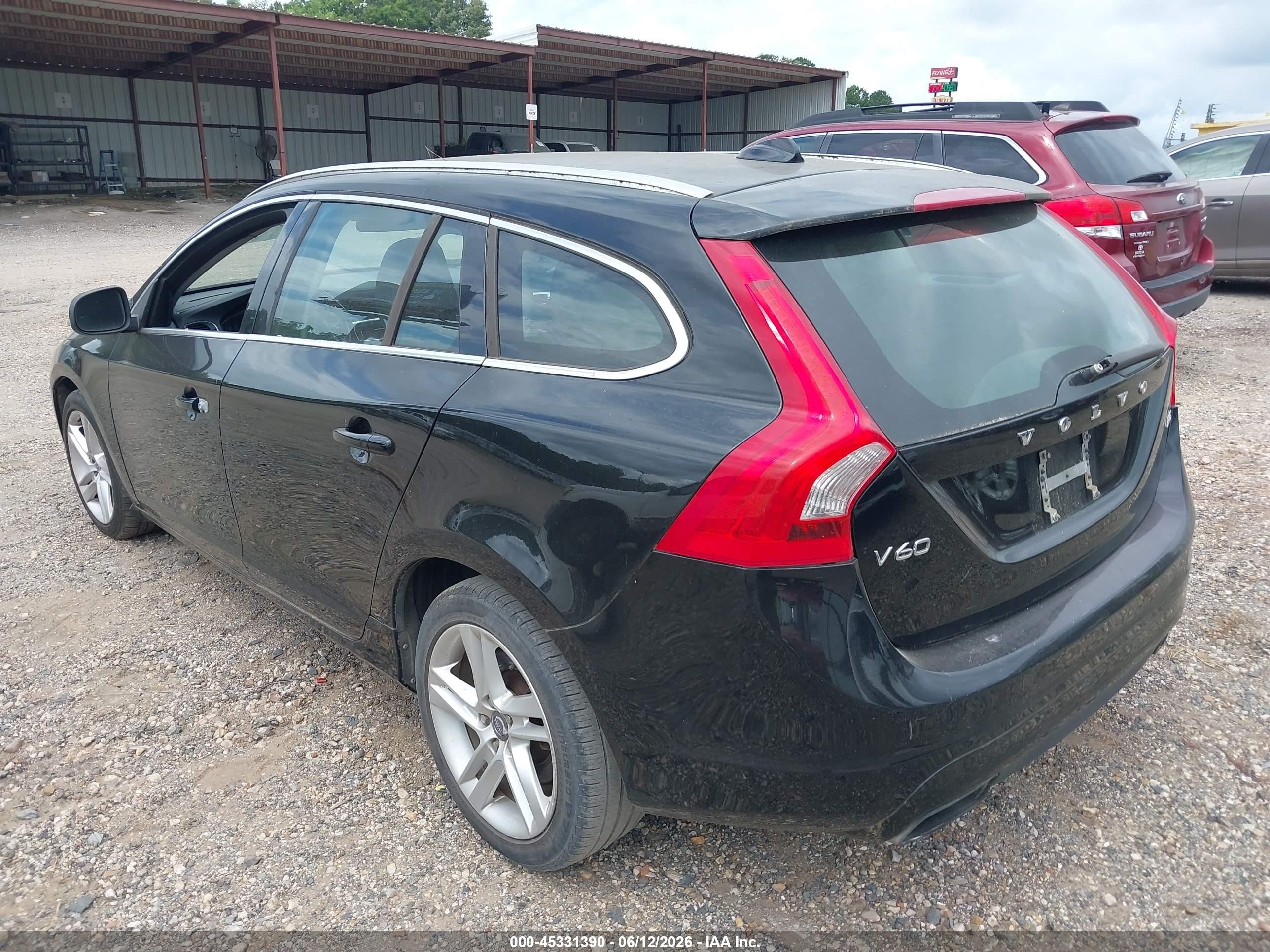 2015 Volvo V60 T5 Premier Plus Black vin: YV140MEC2F1207398
