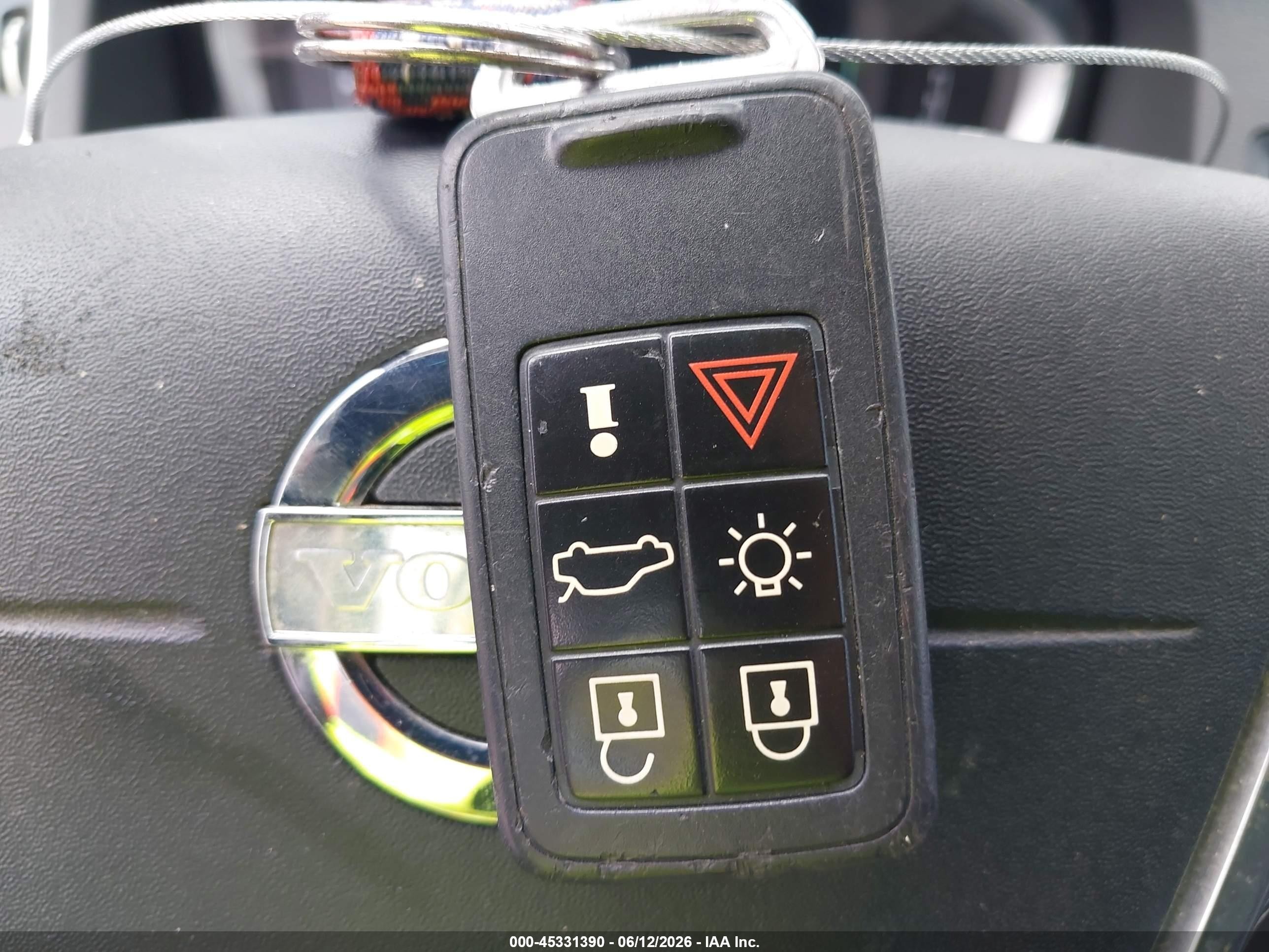 2015 Volvo V60 T5 Premier Plus Black vin: YV140MEC2F1207398