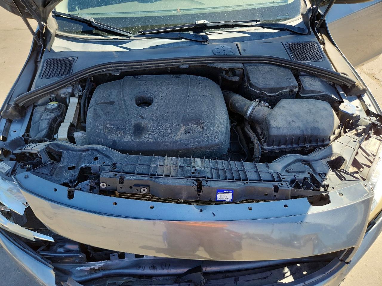 2017 Volvo V60 T5 Premier Gray vin: YV140MEK2H1332458