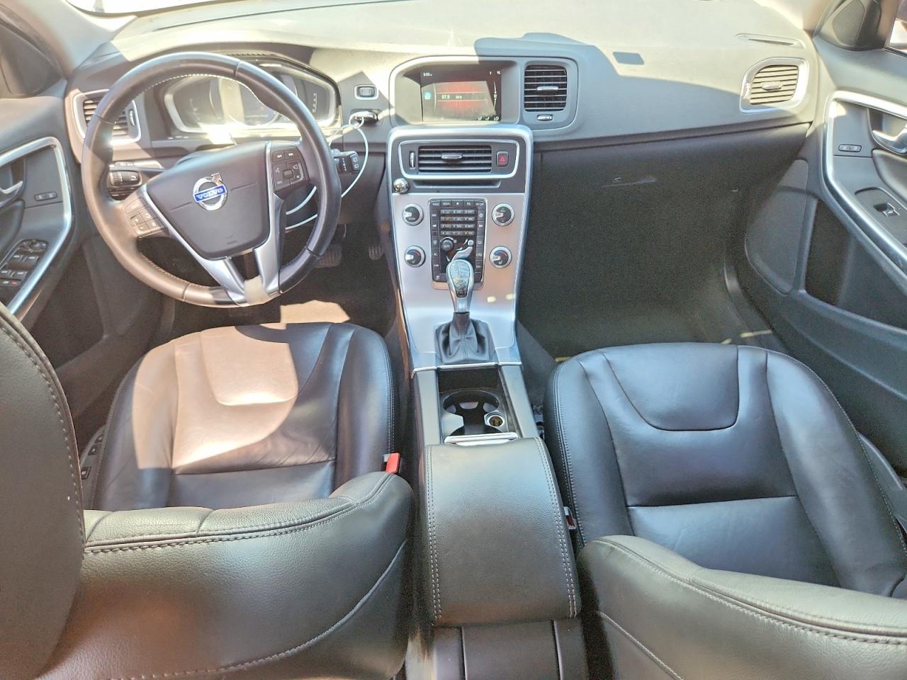 2017 Volvo V60 T5 Premier Gray vin: YV140MEK2H1332458