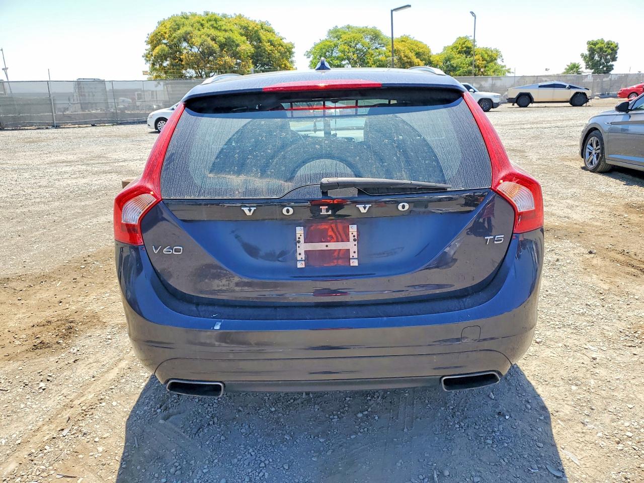 2017 Volvo V60 T5 Premier Синий vin: YV140MEK6H1368105