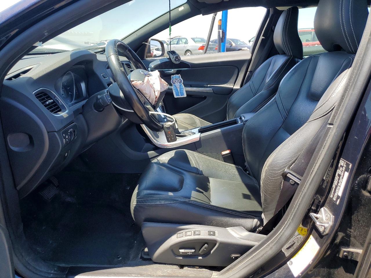 2017 Volvo V60 T5 Premier Синий vin: YV140MEK6H1368105