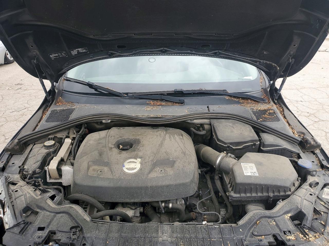 2015 Volvo S60 Premier Black vin: YV140MFB0F2314210