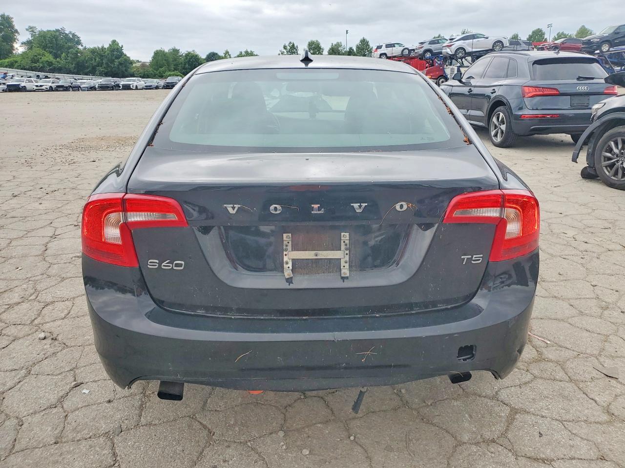 2015 Volvo S60 Premier Black vin: YV140MFB0F2314210