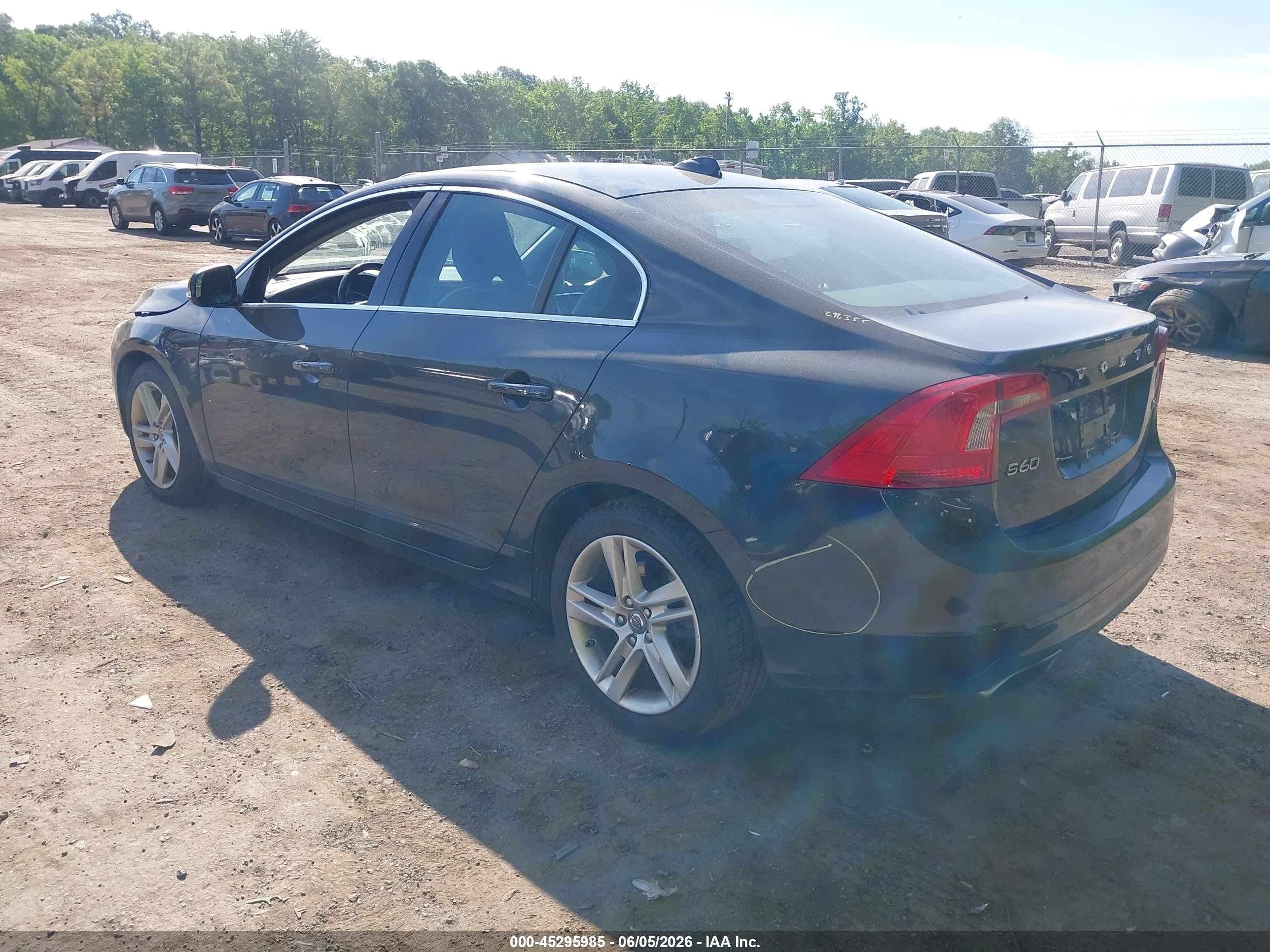 2015 Volvo S60 T5 Premier Gray vin: YV140MFB1F1306199