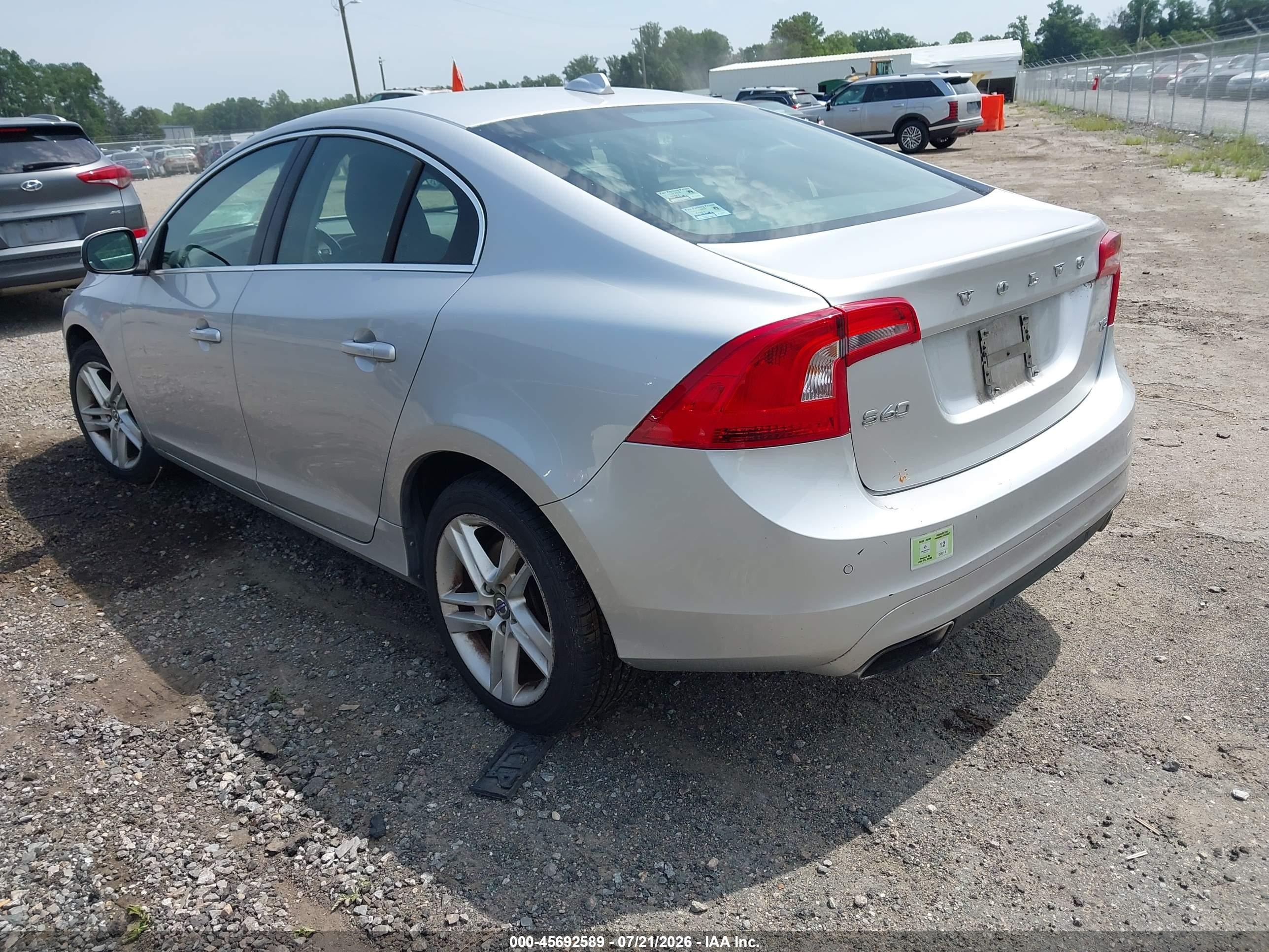 2015 Volvo S60 T5 Premier Silver vin: YV140MFB1F2316158