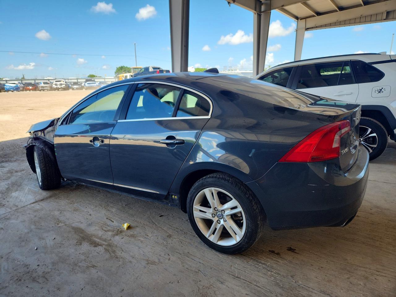 2015 Volvo S60 Premier Угольный vin: YV140MFB2F1306065