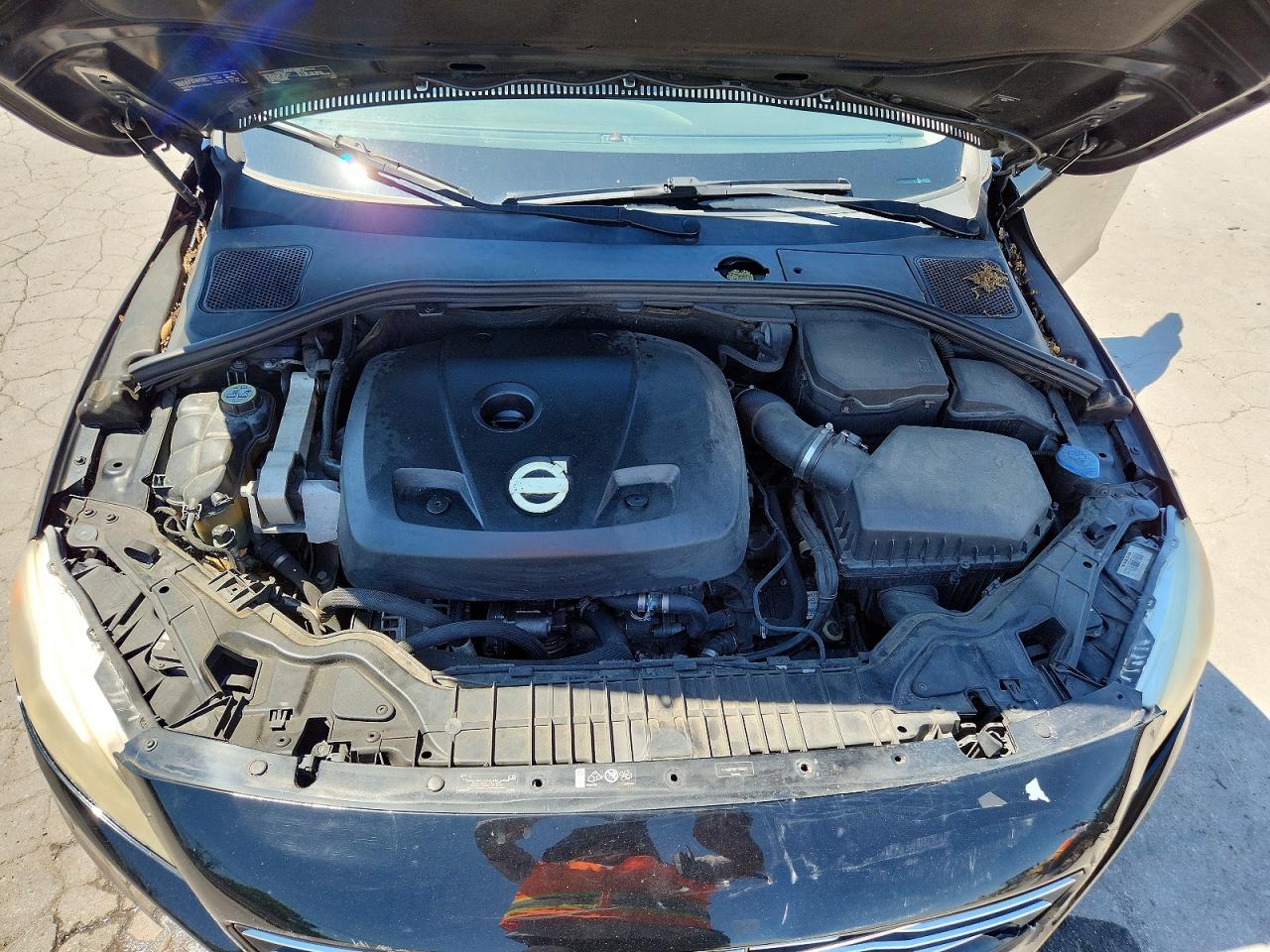 2015 Volvo S60 Premier Black vin: YV140MFB5F1309025