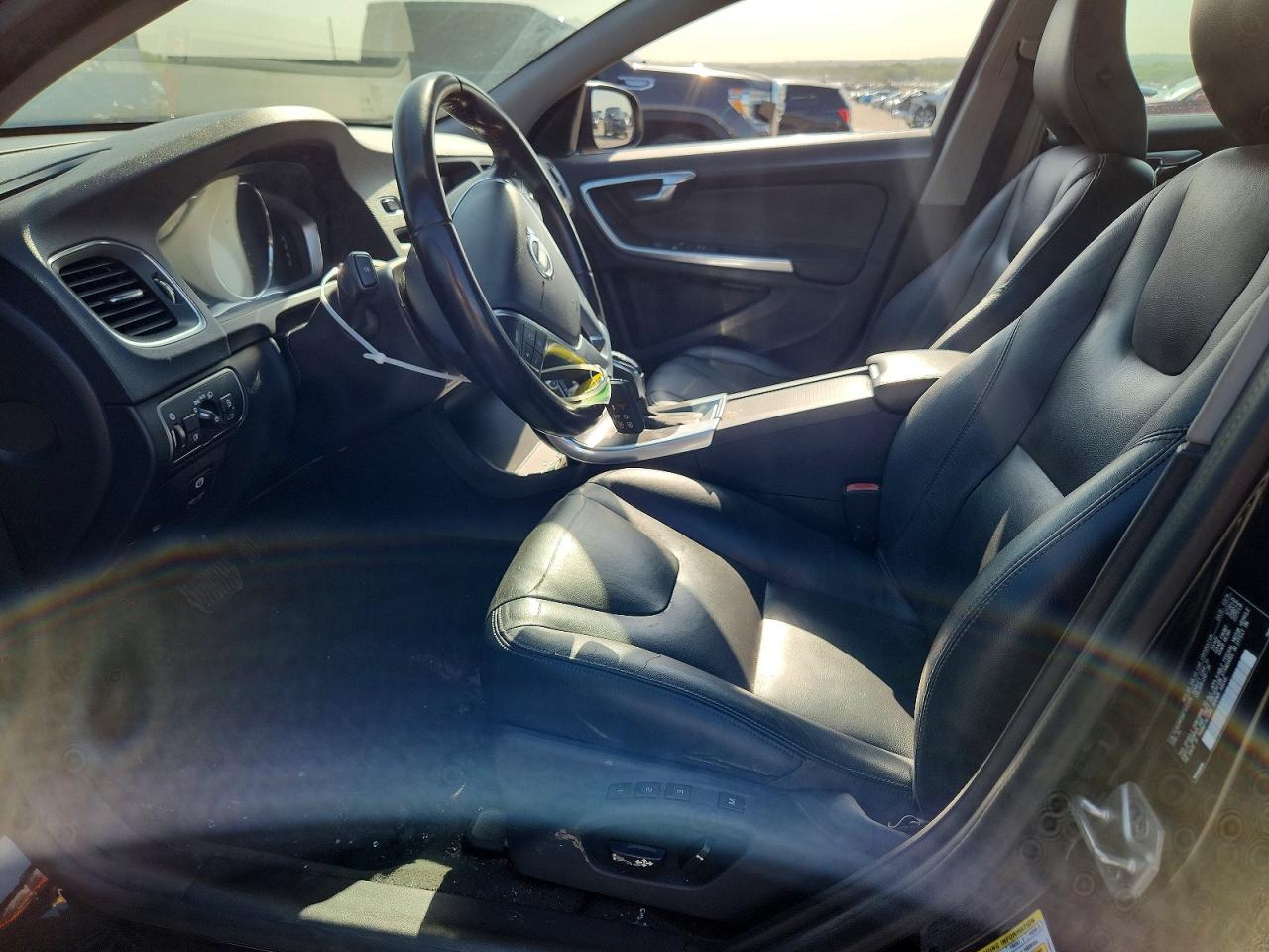 2015 Volvo S60 Premier Black vin: YV140MFB6F1313178