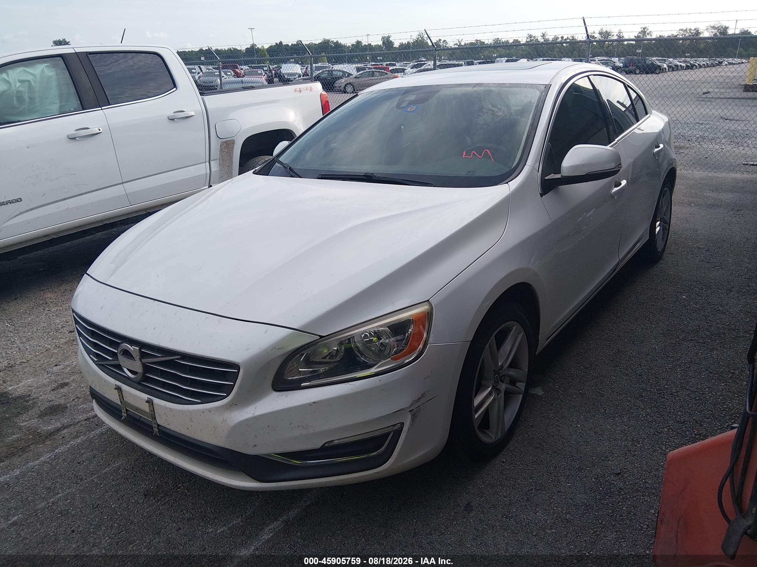 2015 Volvo S60 T5 Premier White vin: YV140MFB9F1306175