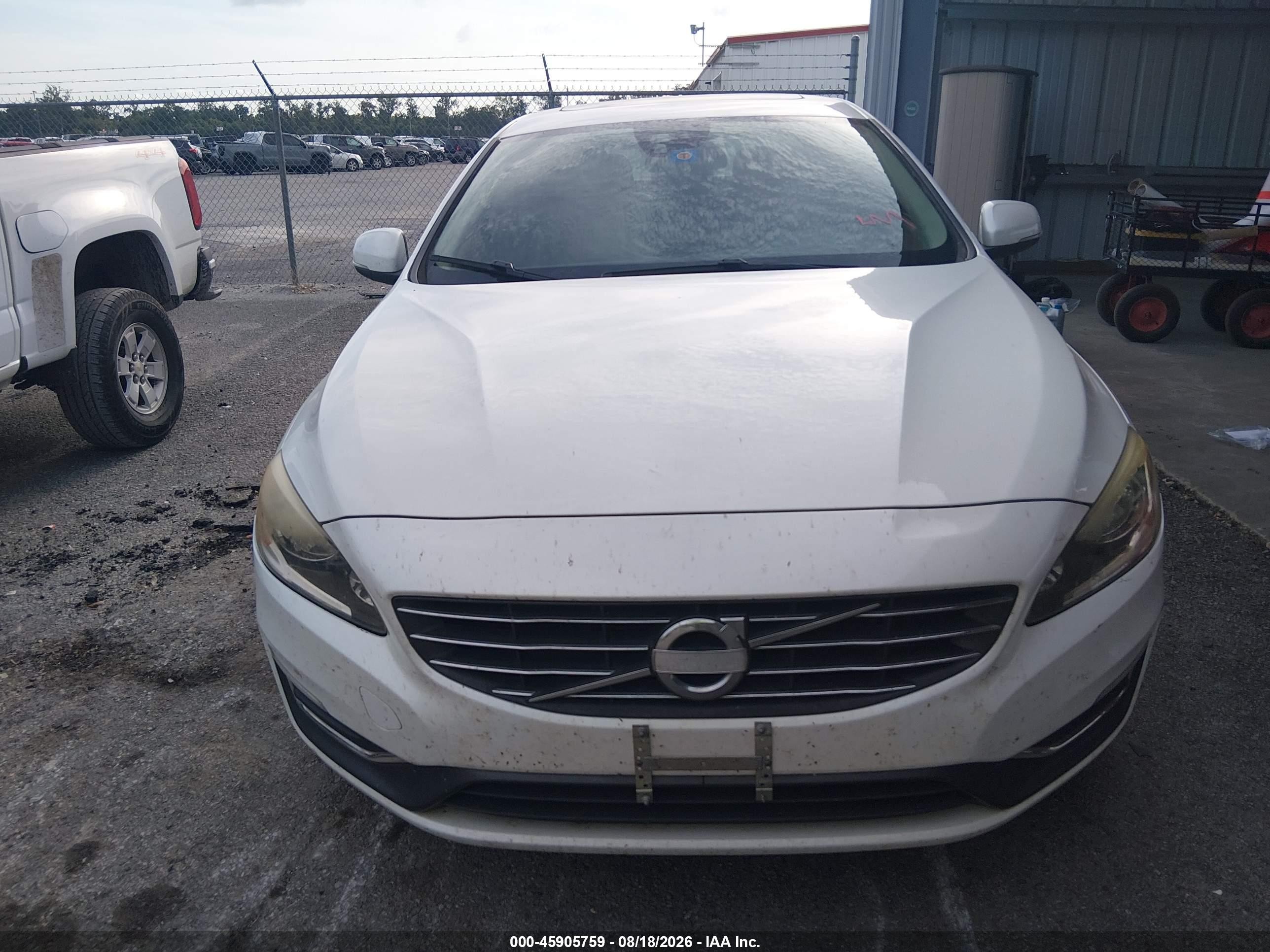 2015 Volvo S60 T5 Premier White vin: YV140MFB9F1306175