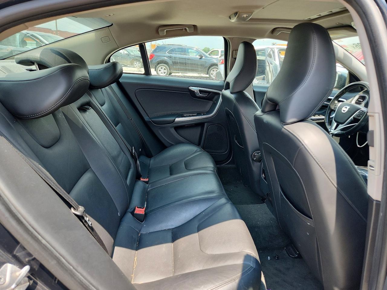 2015 Volvo S60 Premier Черный vin: YV140MFB9F2316165