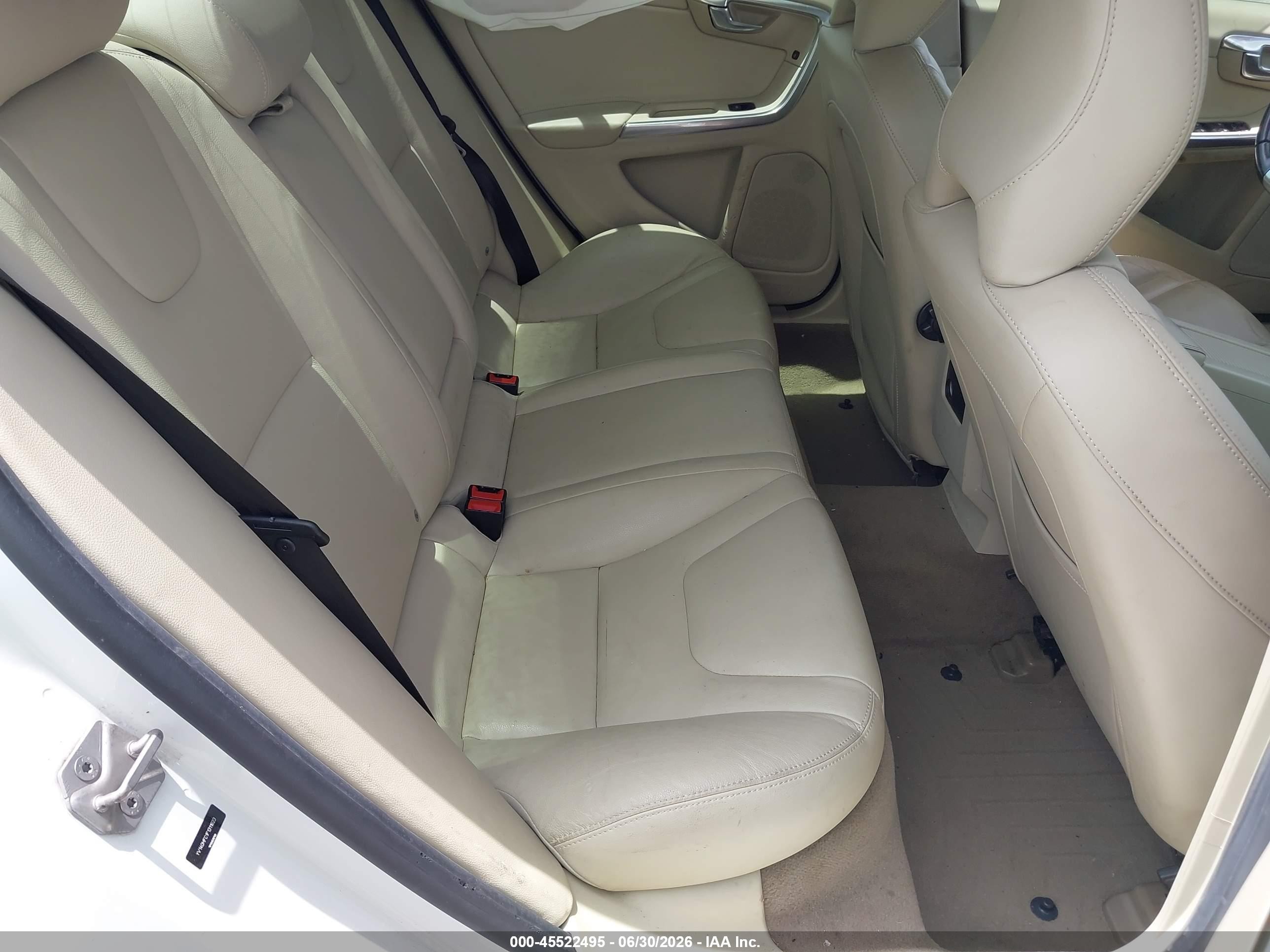 2015 Volvo S60 T5 Premier Plus White vin: YV140MFC1F1311623