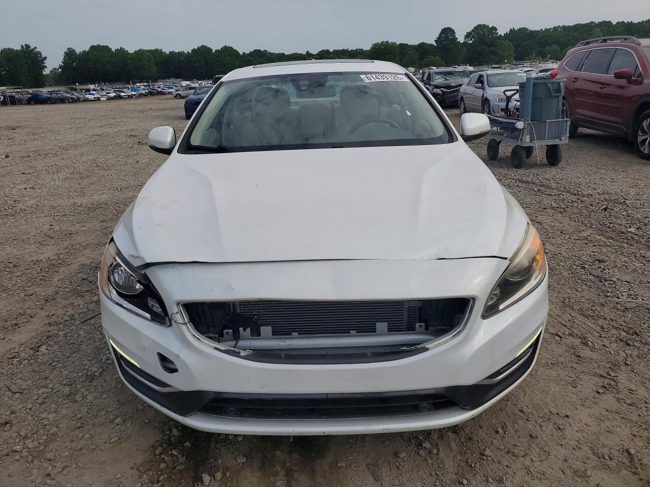 2015 Volvo S60 Premier+ White vin: YV140MFC4F1311745