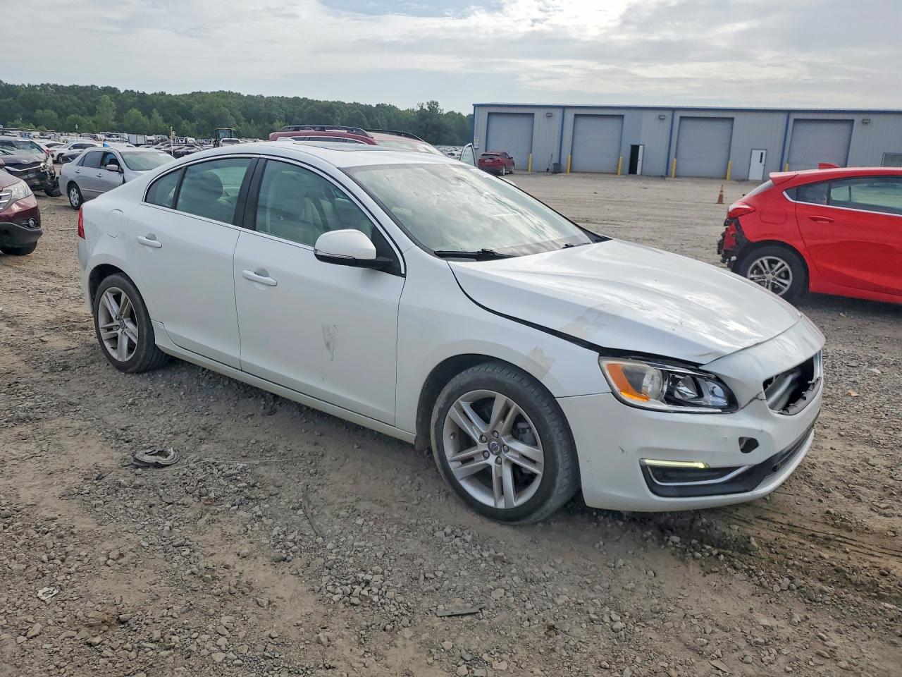 2015 Volvo S60 Premier+ White vin: YV140MFC4F1311745