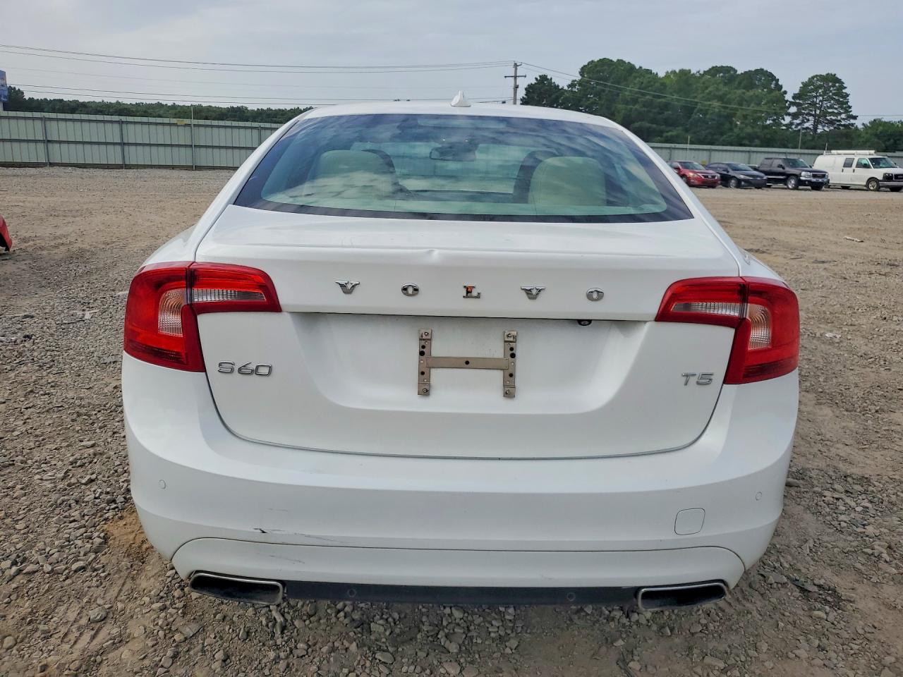 2015 Volvo S60 Premier+ White vin: YV140MFC4F1311745