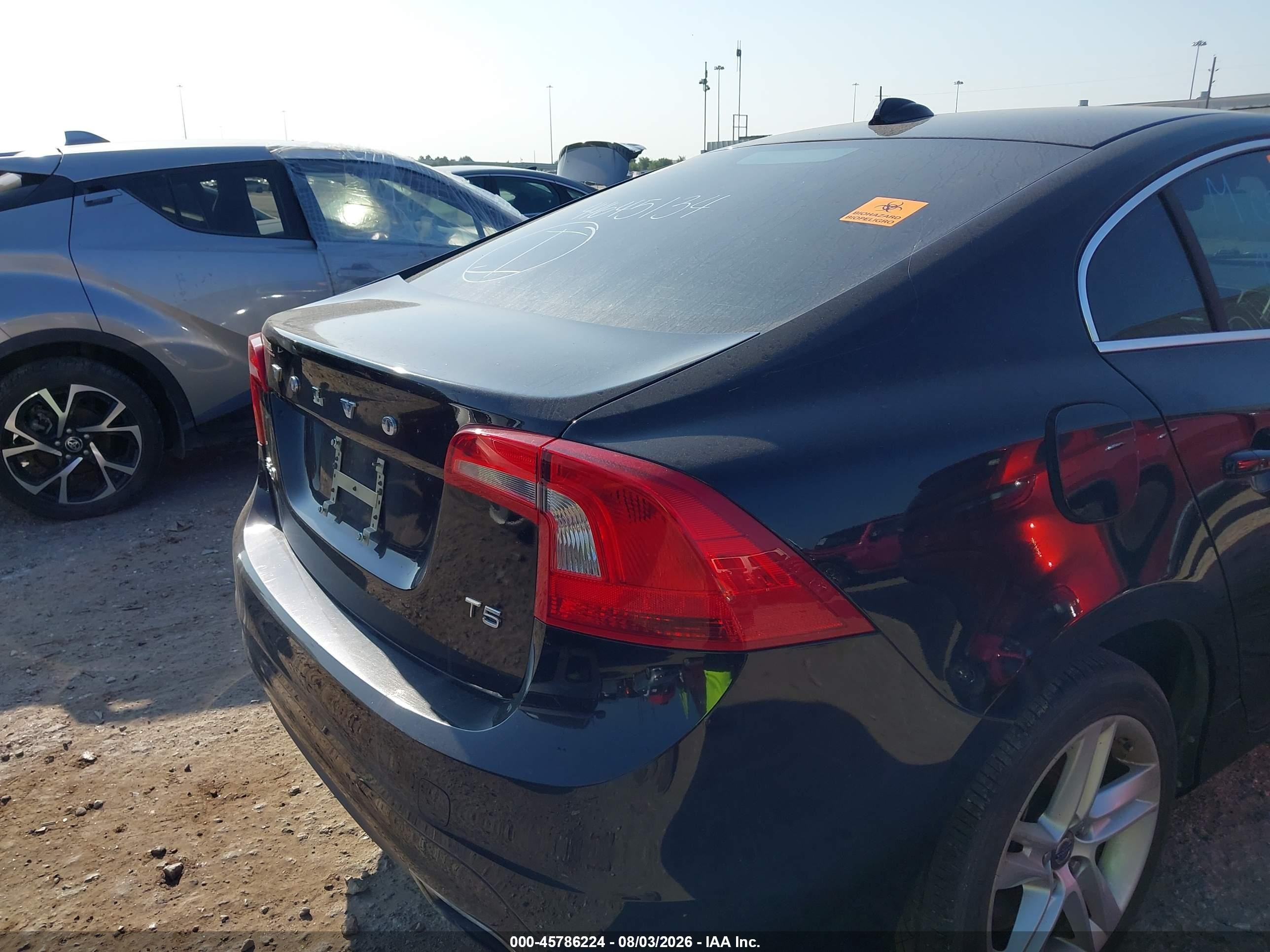 2015 Volvo S60 T5 Premier Plus Black vin: YV140MFC5F1307168