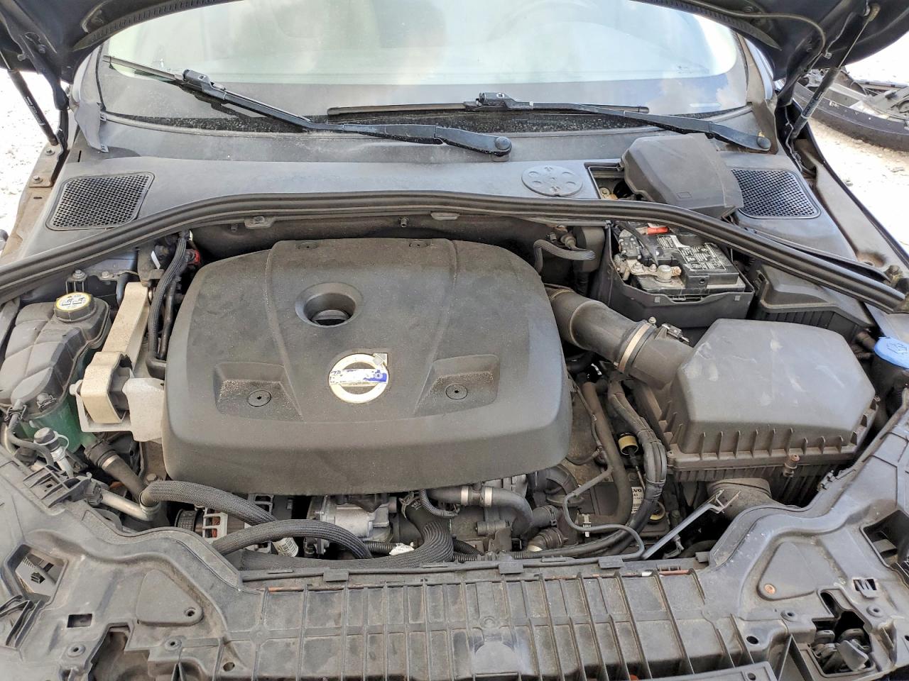 2015 Volvo S60 Platinum Blue vin: YV140MFD5F1318843