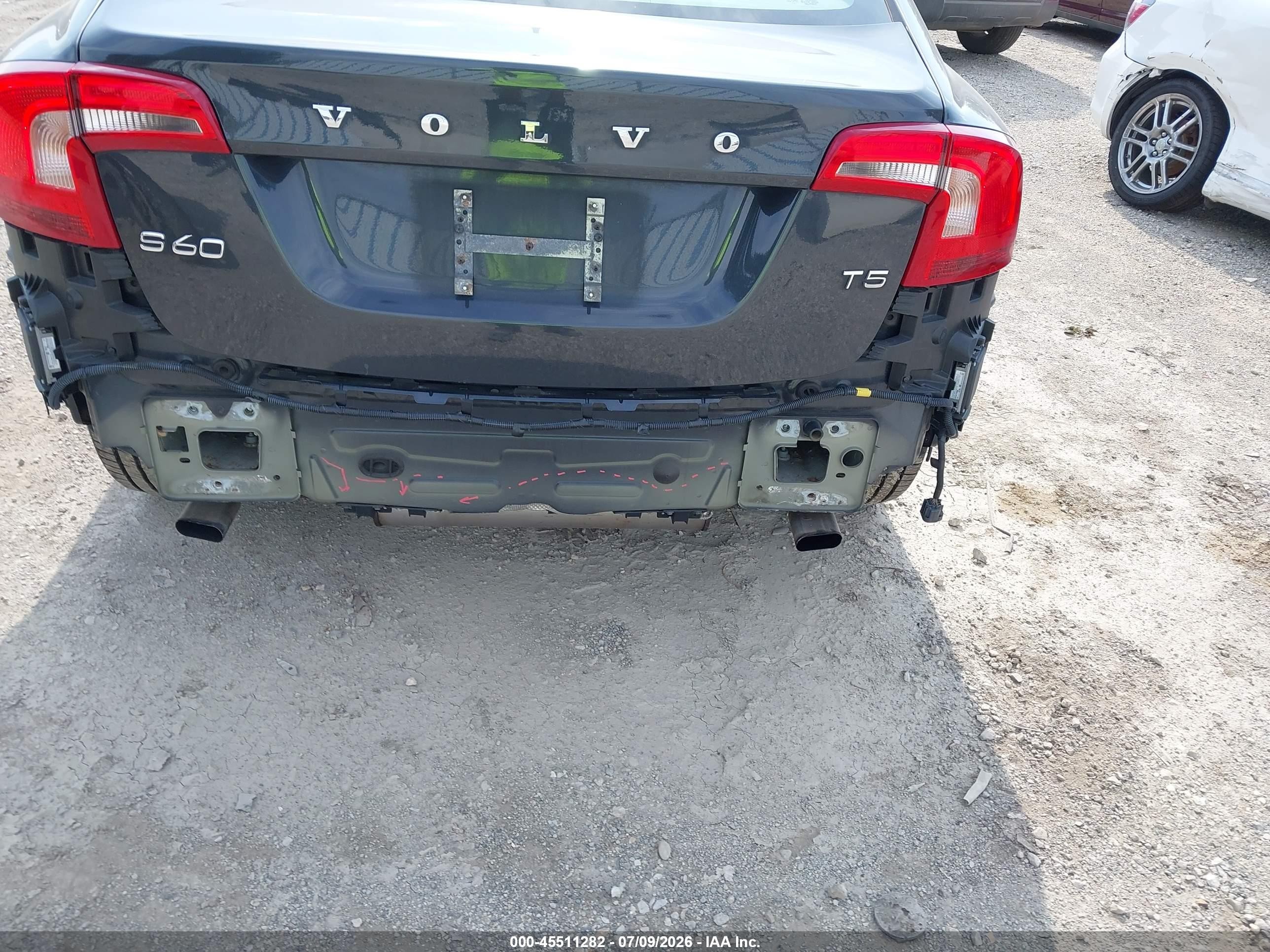 2015 Volvo S60 T5 Premier Серый vin: YV140MFK3F2337643