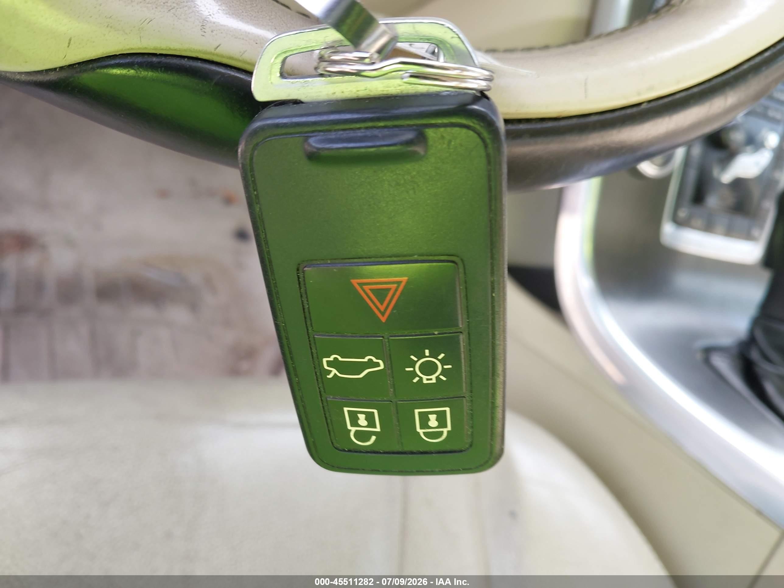 2015 Volvo S60 T5 Premier Серый vin: YV140MFK3F2337643