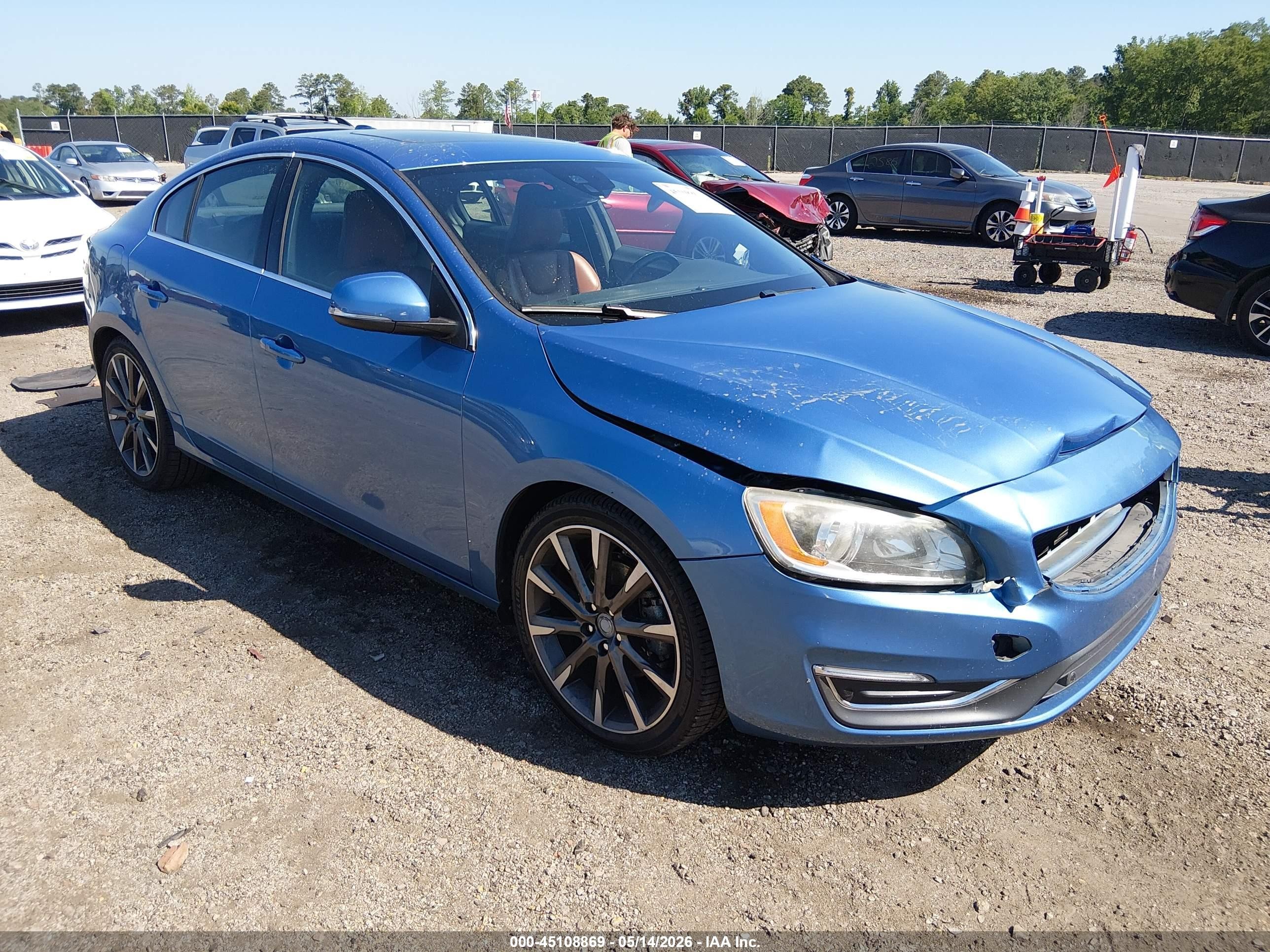 2015 Volvo S60 T5 Premier Blue vin: YV140MFK7F1347775