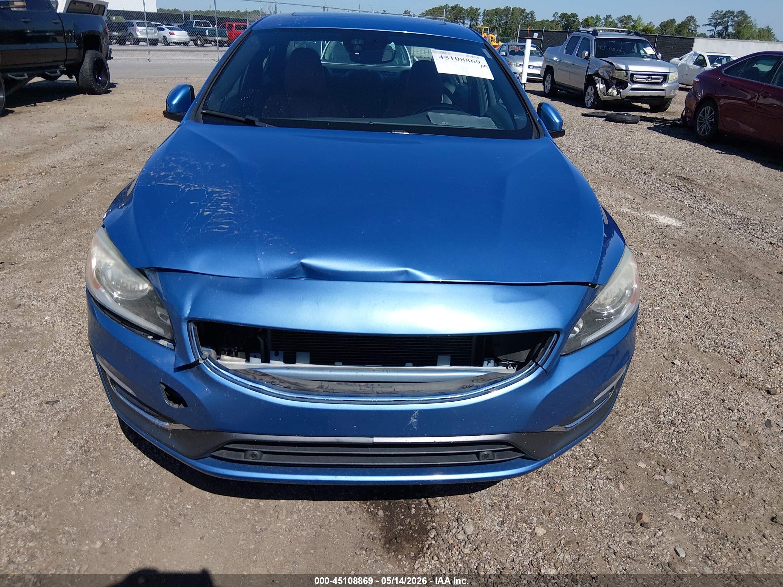 2015 Volvo S60 T5 Premier Blue vin: YV140MFK7F1347775