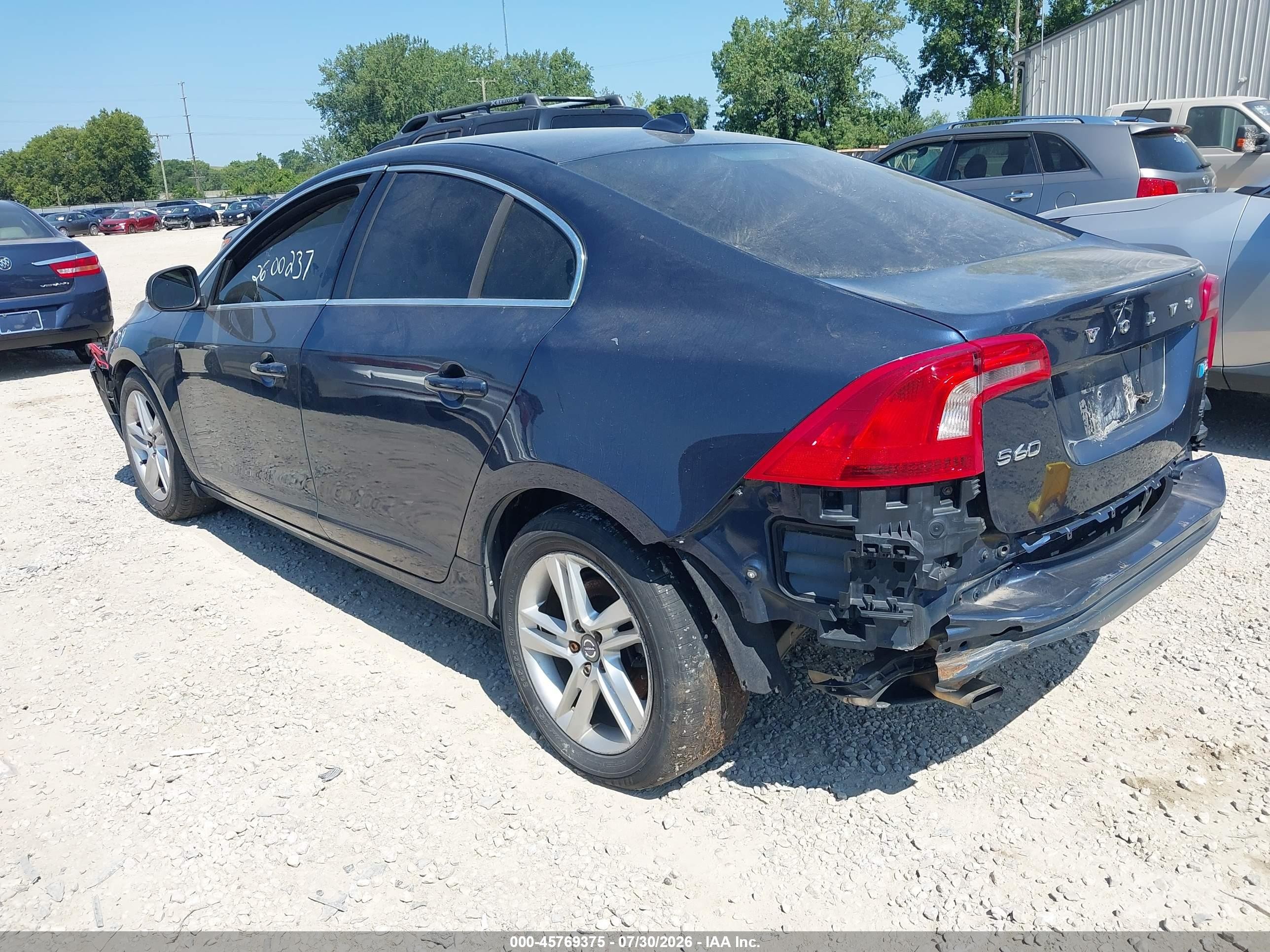 2015 Volvo S60 T5 Premier Blue vin: YV140MFK8F1357439
