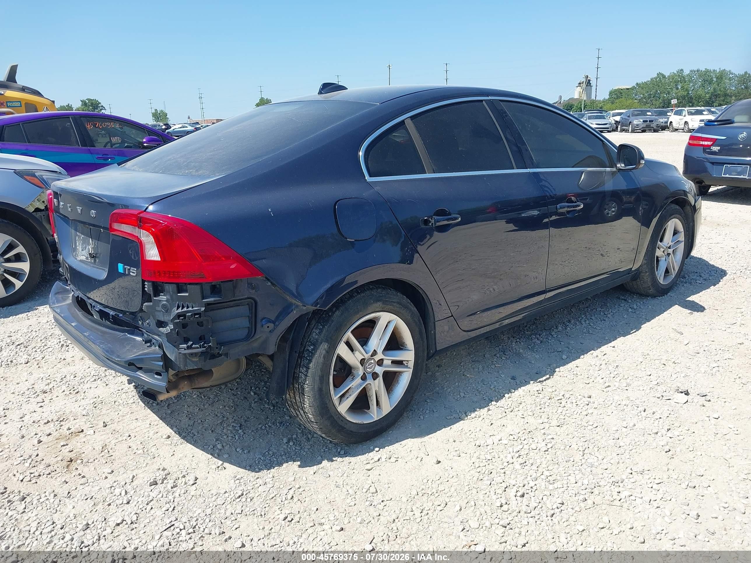 2015 Volvo S60 T5 Premier Blue vin: YV140MFK8F1357439