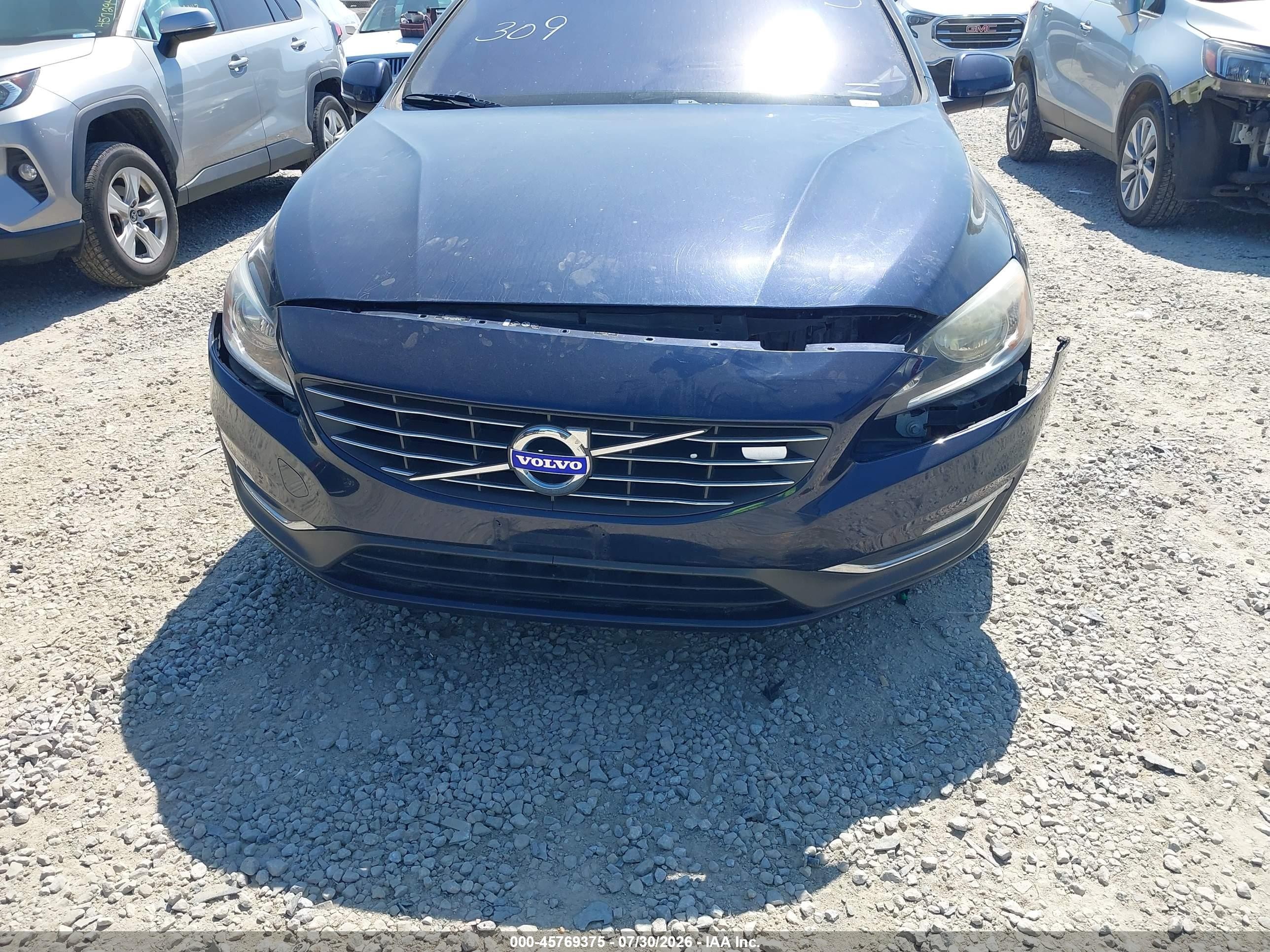 2015 Volvo S60 T5 Premier Blue vin: YV140MFK8F1357439