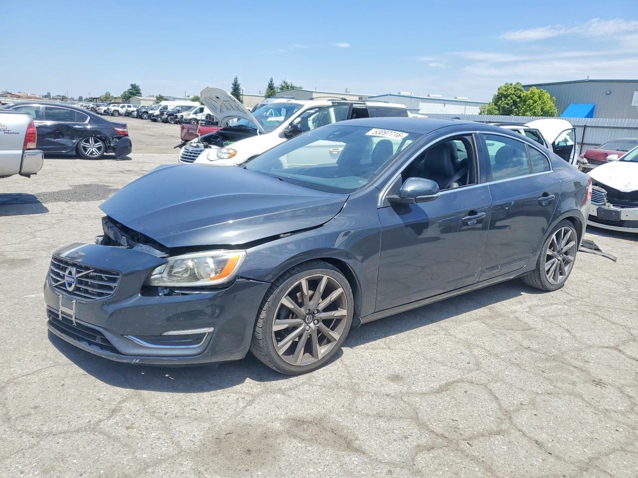 YV140MFK8F2357046