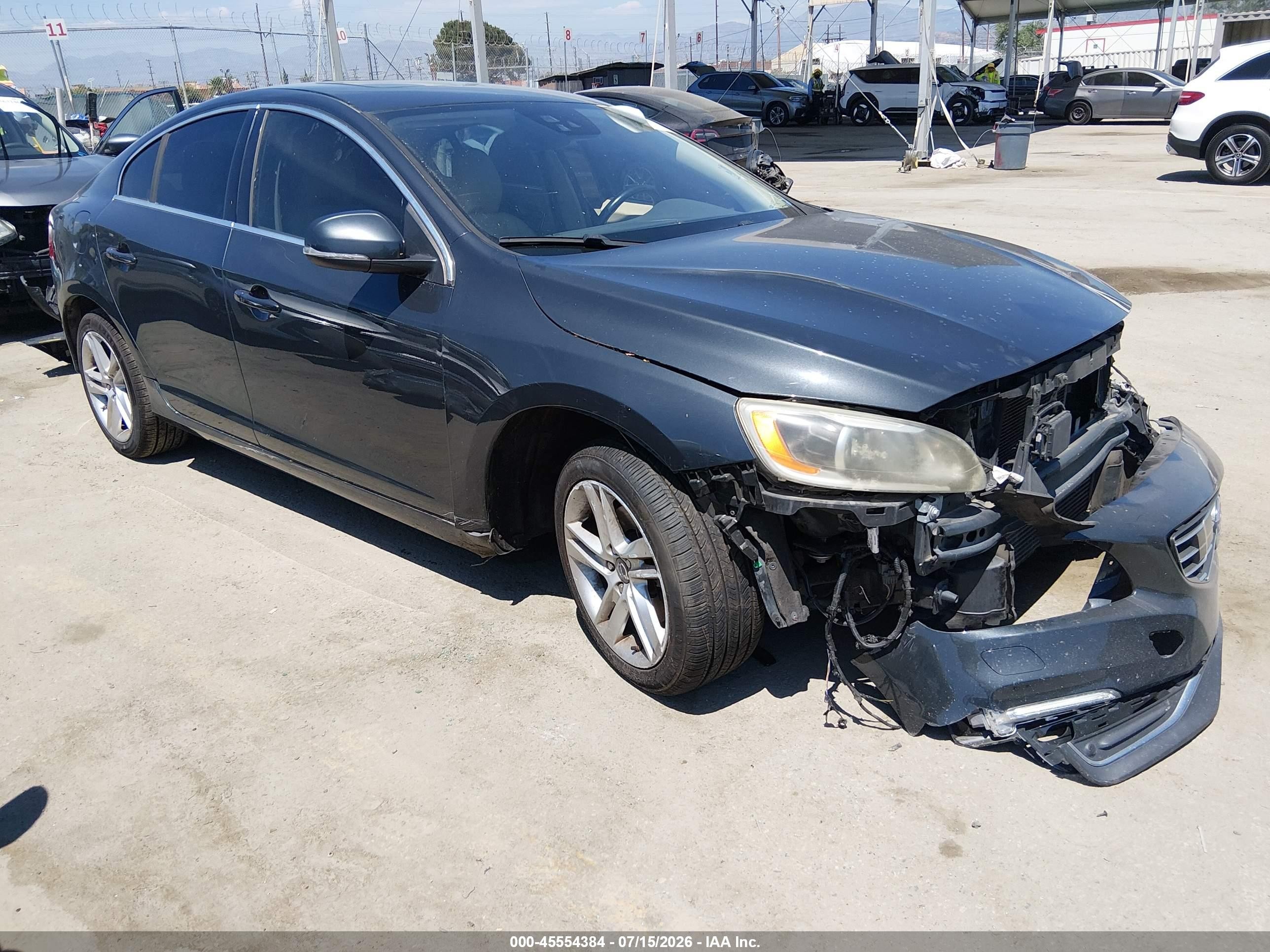 2015 Volvo S60 T5 Platinum Gray vin: YV140MFM8F1351805
