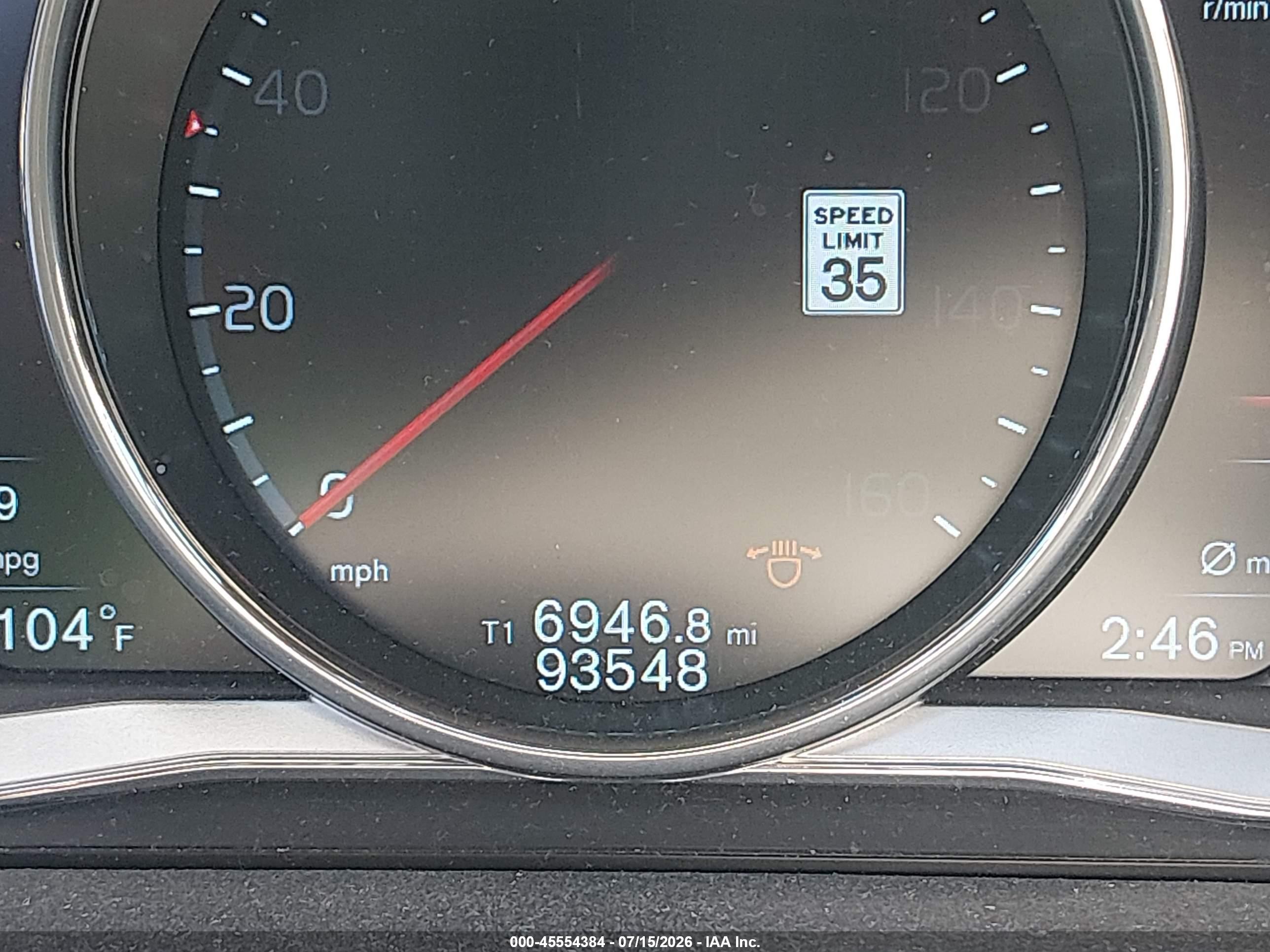 2015 Volvo S60 T5 Platinum Gray vin: YV140MFM8F1351805