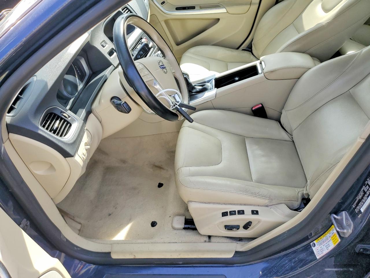 2015 Volvo S60 Platinum Blue vin: YV140MFM9F2354979