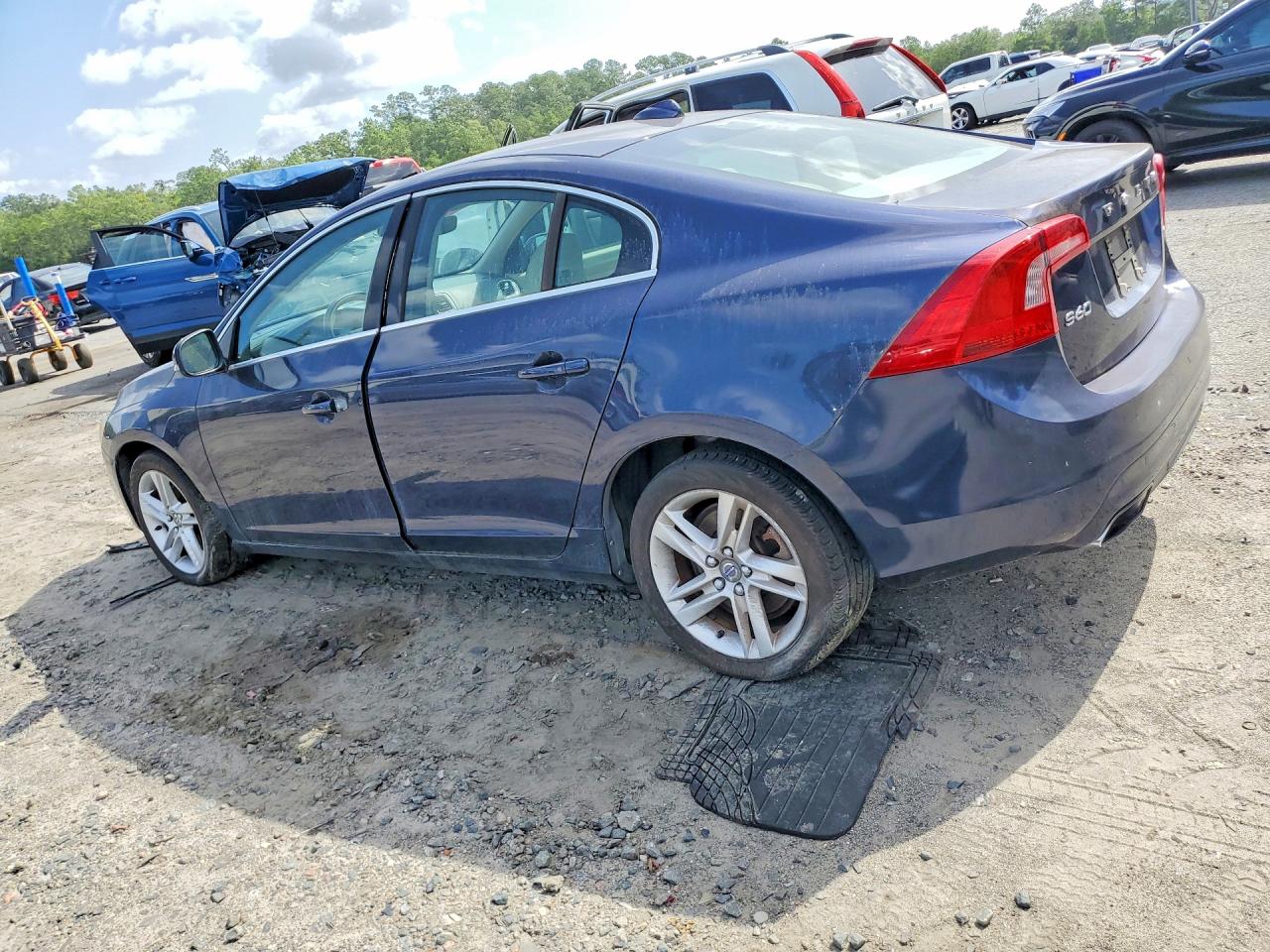 2015 Volvo S60 Platinum Blue vin: YV140MFM9F2354979