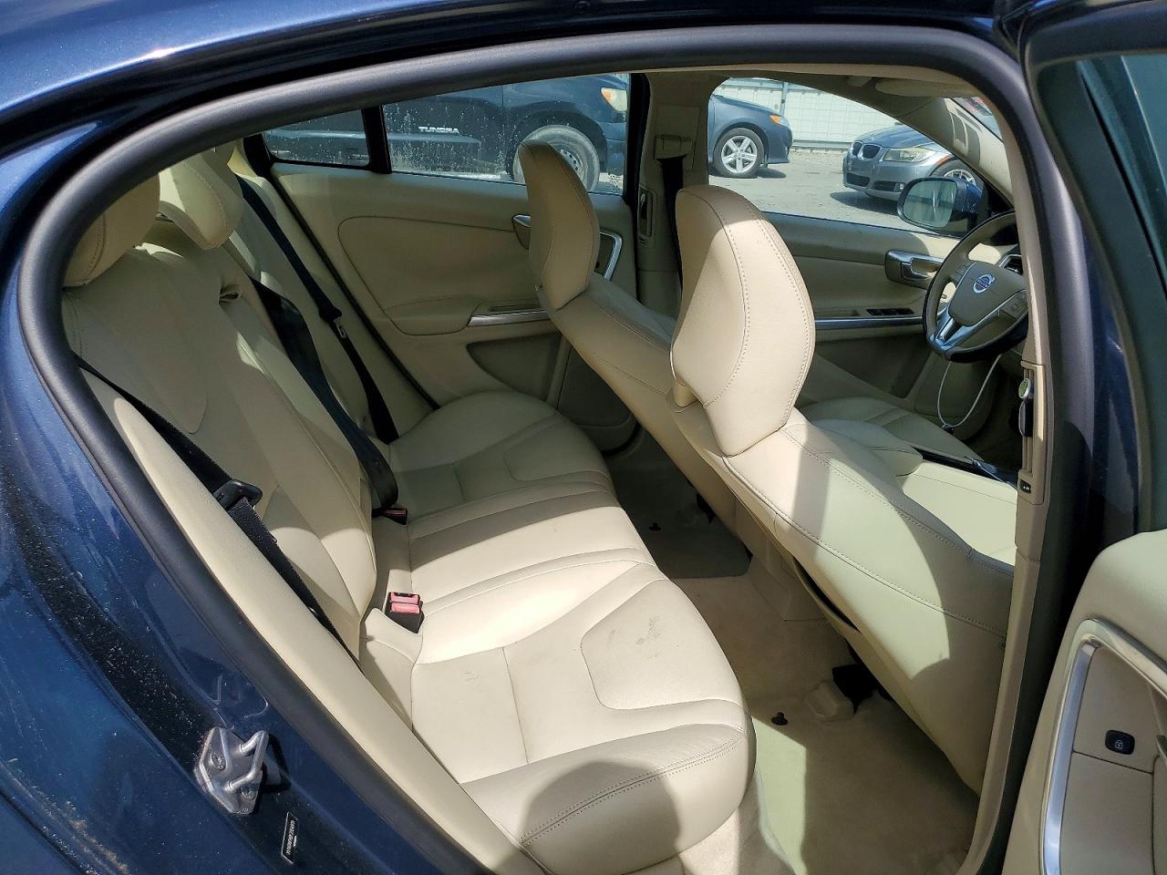 2015 Volvo S60 Platinum Blue vin: YV140MFM9F2354979