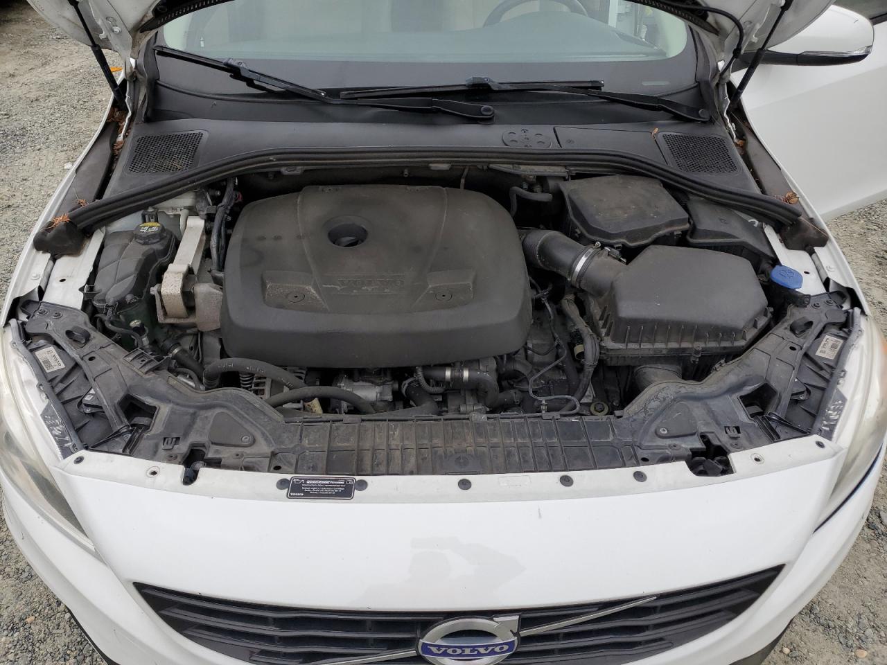 2017 Volvo S60 Dynamic Белый vin: YV140MTL8H2431839