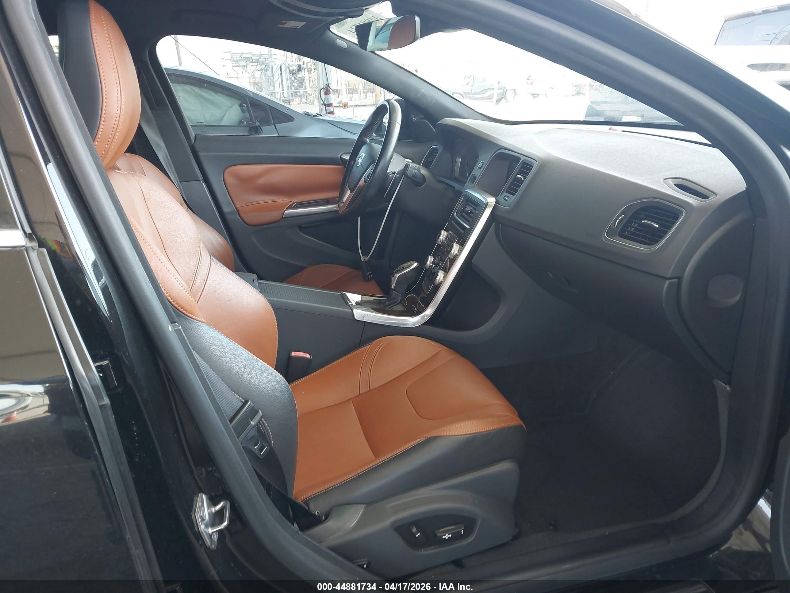 2015 Volvo S60 T6 Black vin: YV149MFK7F2363166