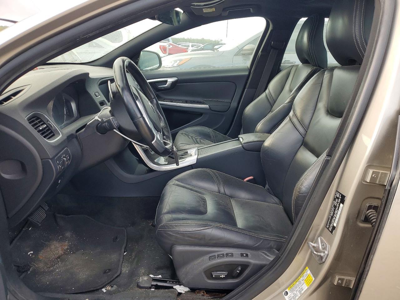 2015 Volvo S60 Platinum Серый vin: YV149MFM2F1346704