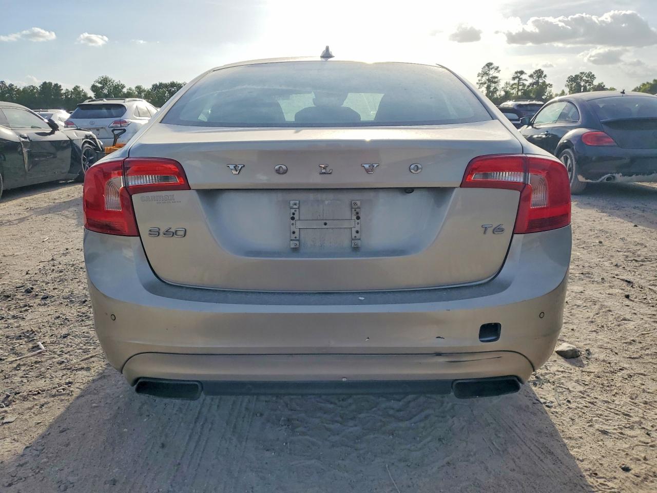 2015 Volvo S60 Platinum Серый vin: YV149MFM2F1346704