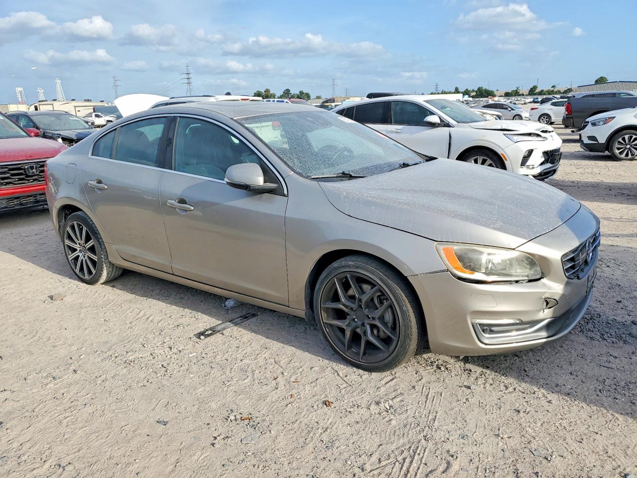 2015 Volvo S60 Platinum Серый vin: YV149MFM2F1346704