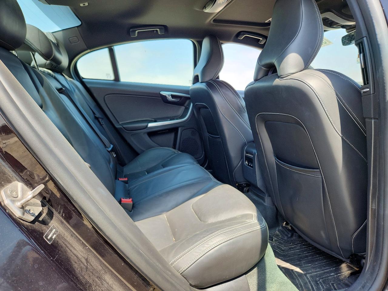 2015 Volvo S60 Platinum Black vin: YV149MFM3F1339194
