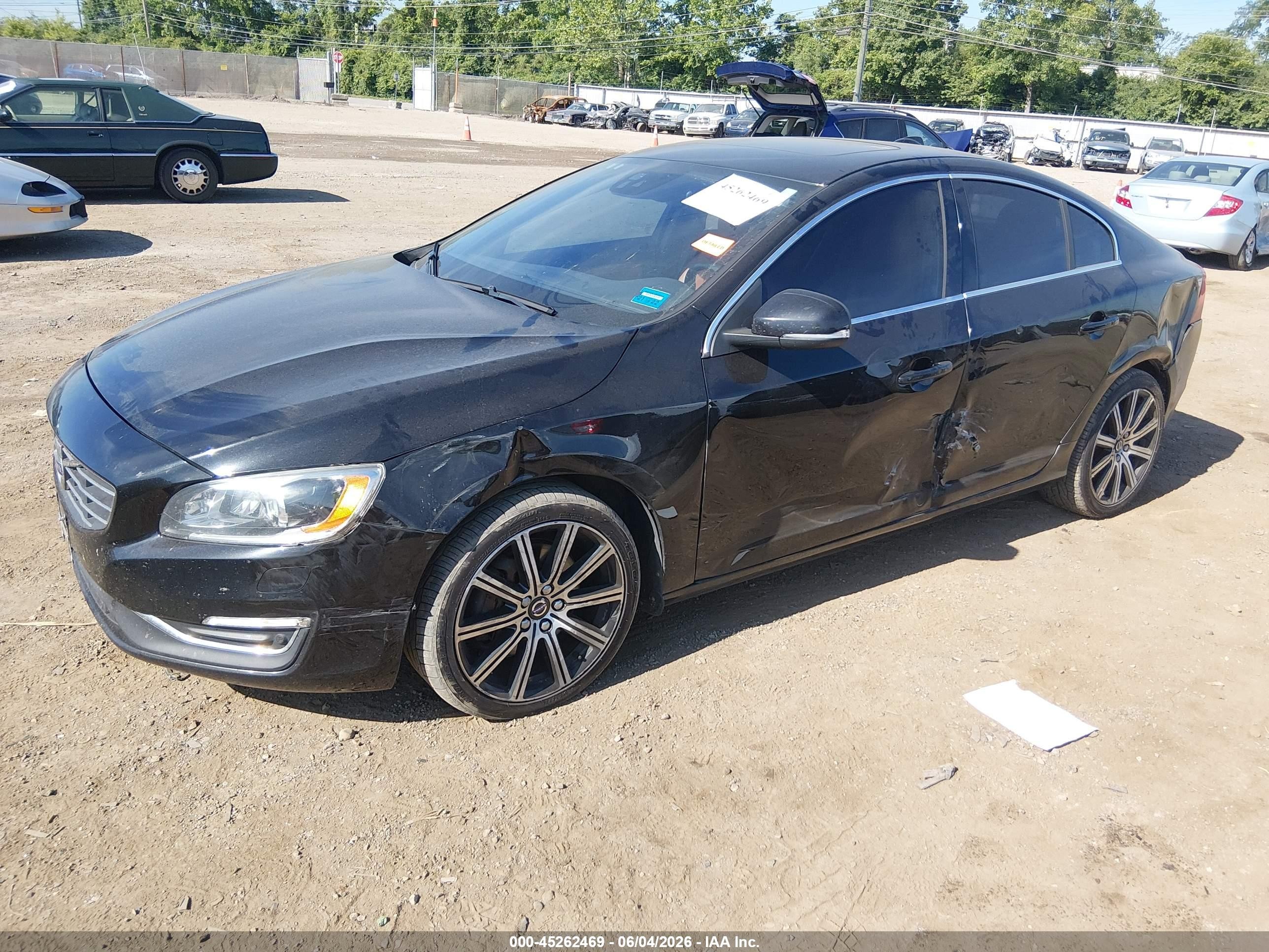 2016 Volvo S60 T6 Drive-e Platinum Black vin: YV149MFM9G1400775