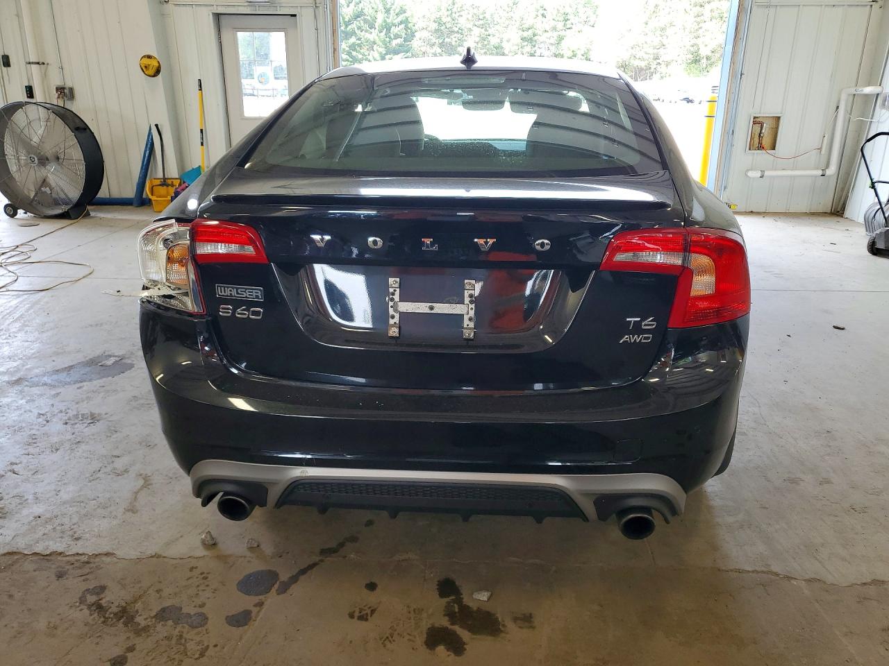 2016 Volvo S60 R Design Black vin: YV149MTP5G2414388