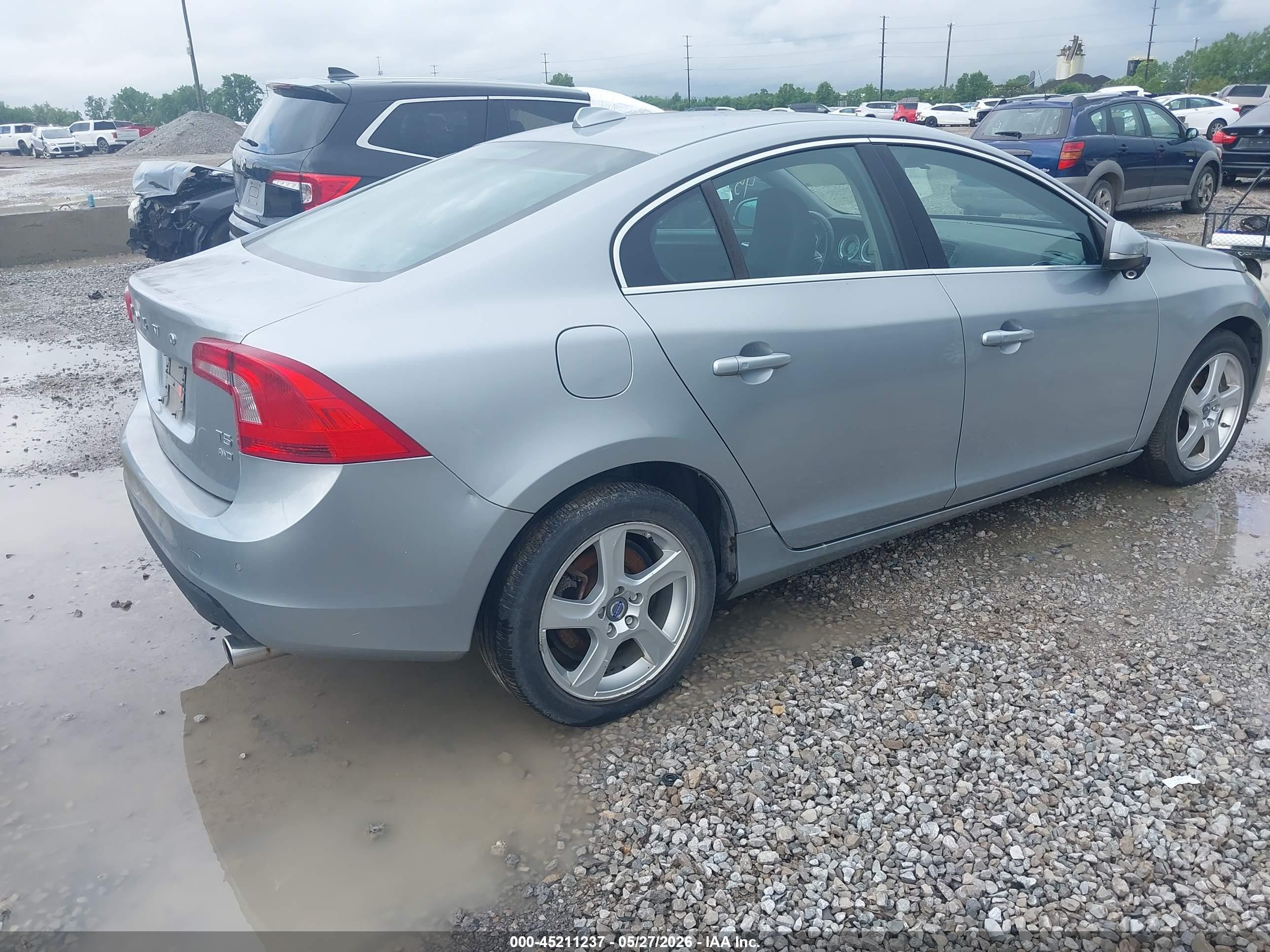 2013 Volvo S60 T5 Light Blue vin: YV1612FH0D2196073