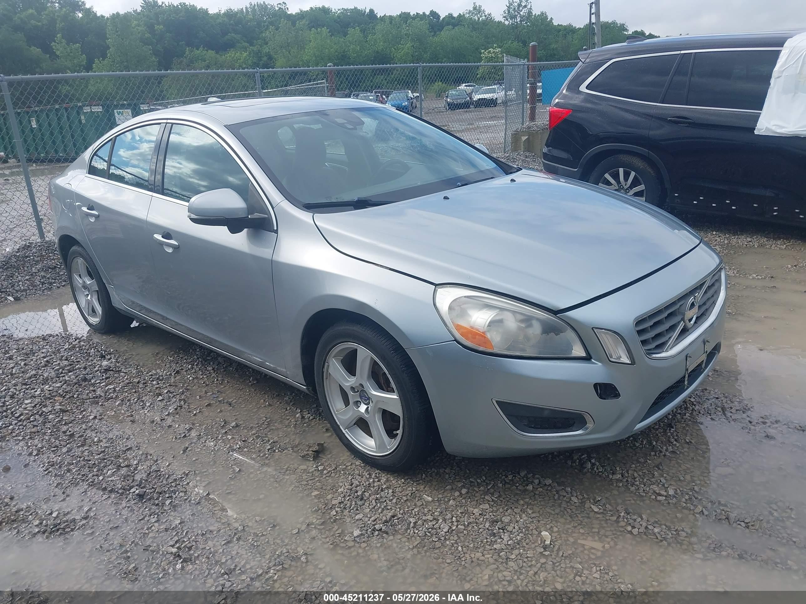 2013 Volvo S60 T5 Light Blue vin: YV1612FH0D2196073