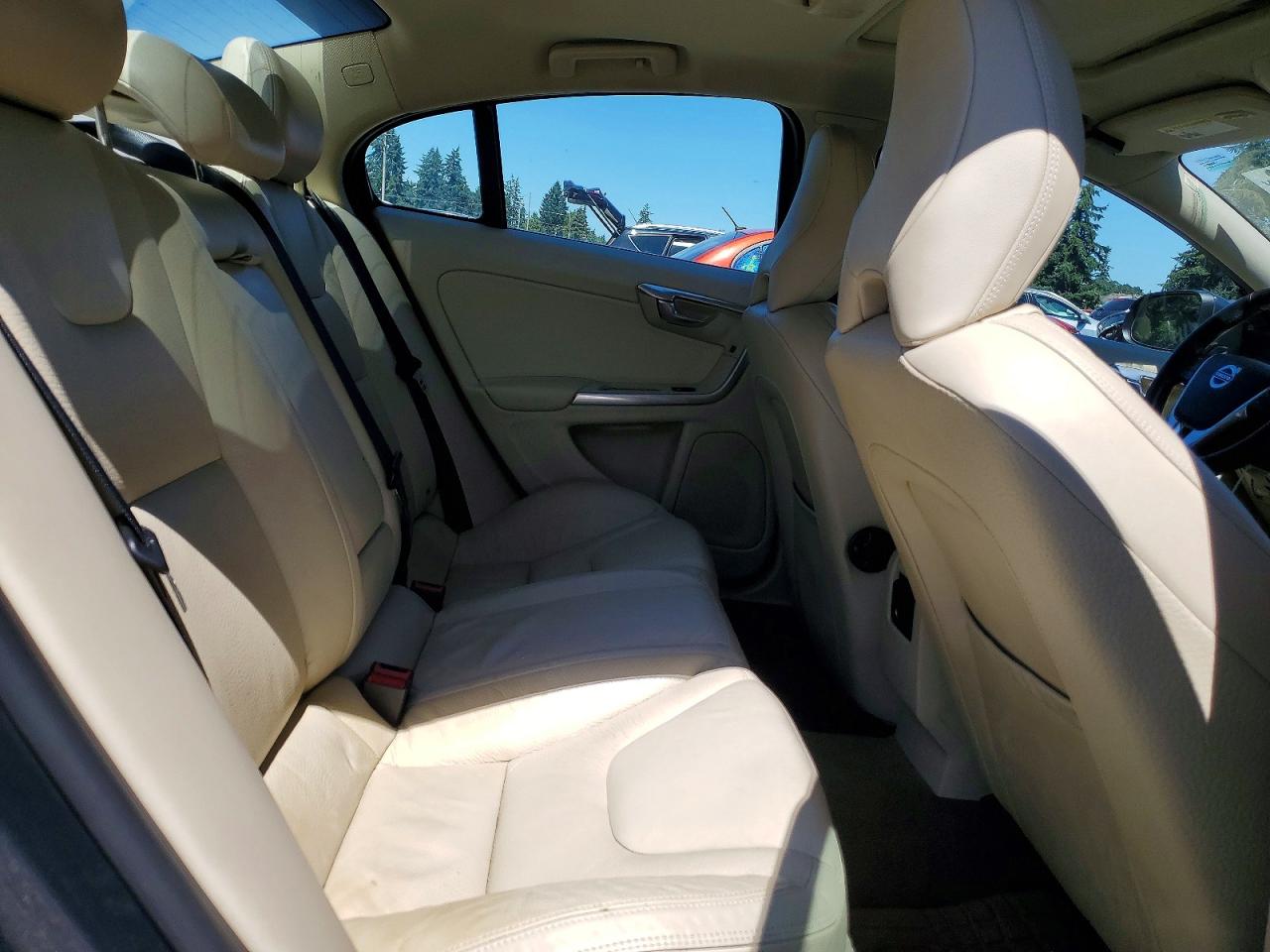 2014 Volvo S60 T5 Charcoal vin: YV1612FH1E1298294