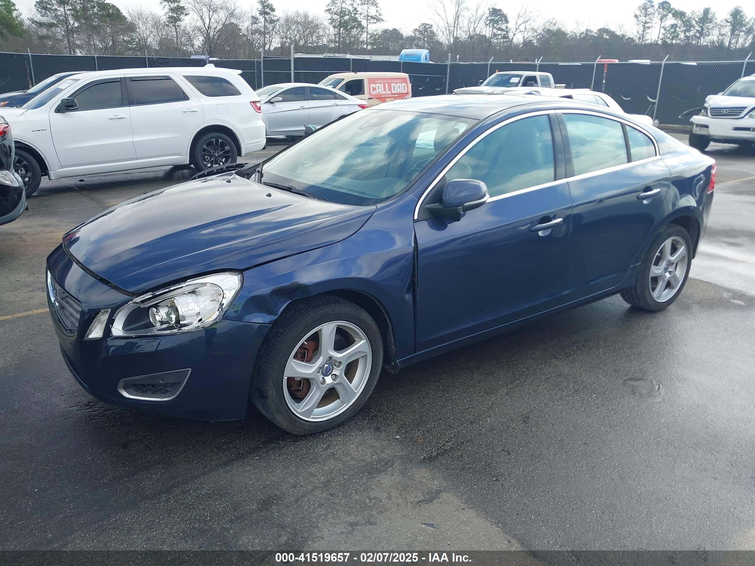 2013 Volvo S60 T5 Platinum Blue vin: YV1612FH2D1205846