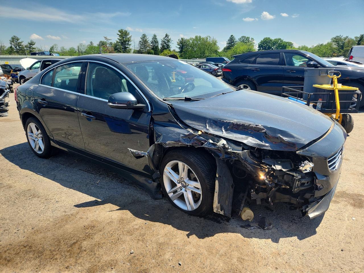 2014 Volvo S60 T5 Black vin: YV1612FH2E2275410