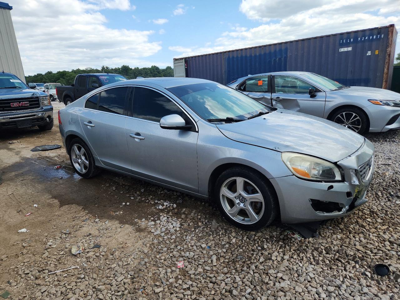 2013 Volvo S60 T5 Silver vin: YV1612FH3D1220646